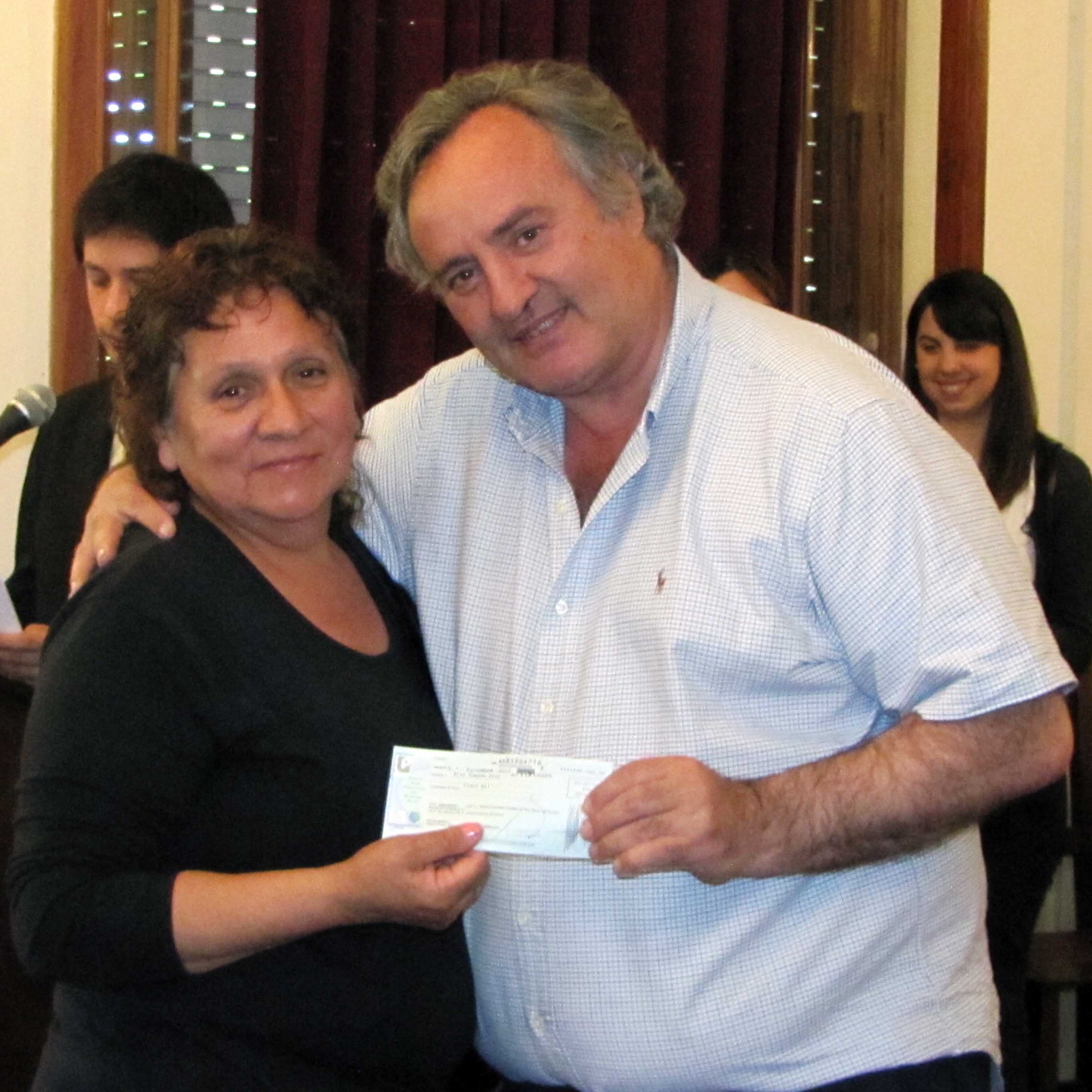 Joaquín de la Torre entregó microcréditos por $248 mil