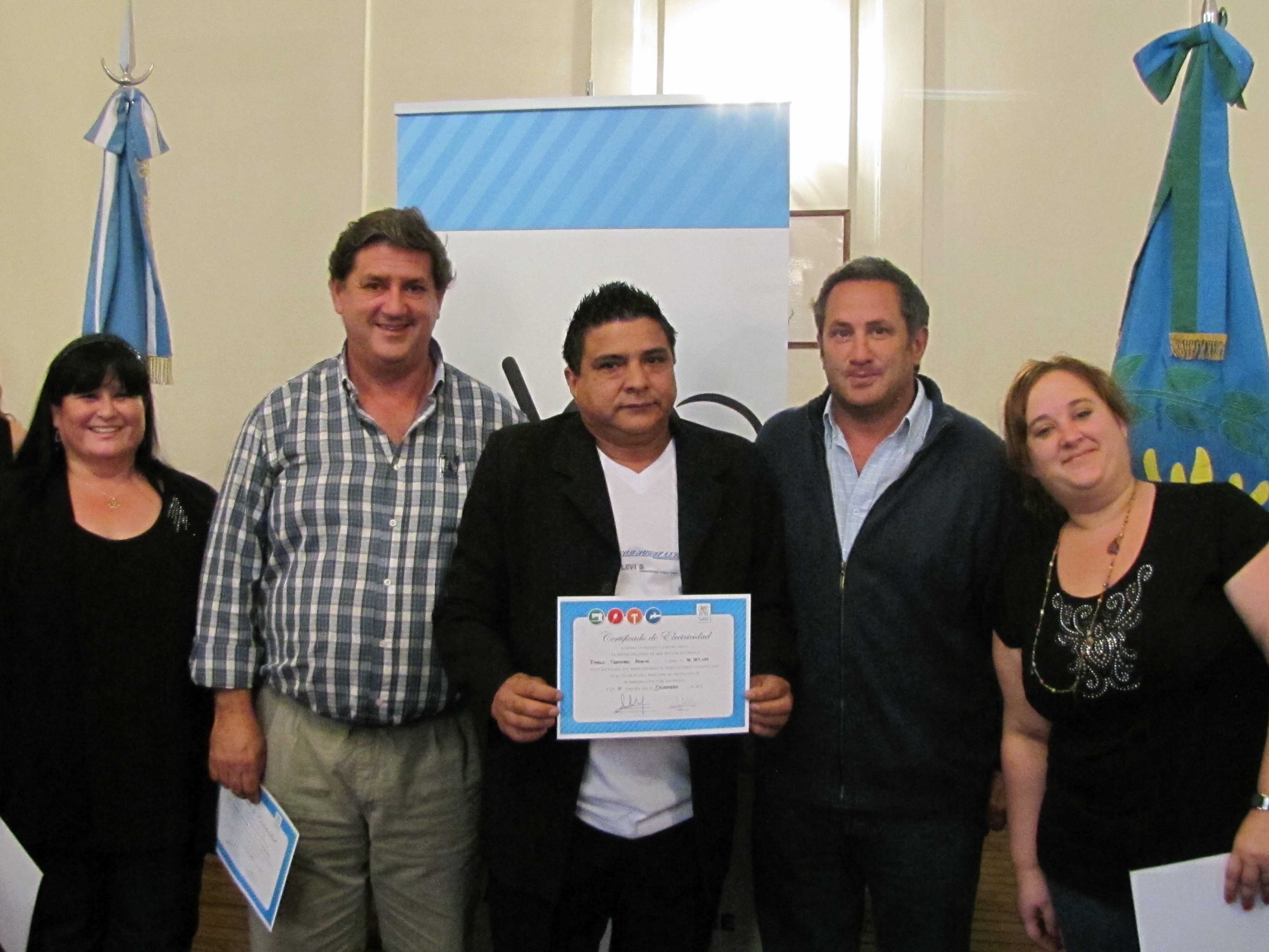 Se entregaron diplomas de capacitación en oficios a 386 vecinos de San Miguel