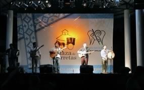 Los Pampas en el escenario de la Plaza de las Carretas