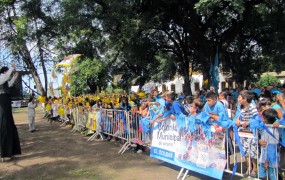2500 niños y 600 abuelos participaron de la gran fiesta de cieere de las colonias de verano municipales
