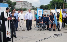 El parroco del Colegio San Pío  bendijo la obra