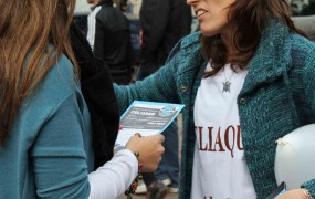 En el día Nacional de la Celiaquía, la Secretaría de Salud del Municipio entregó folletos explicativos en la Plaza San Miguel