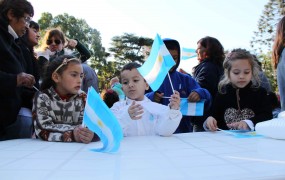 Por la tarde se sirvieron churros y chocolatada caliente gracias a la participación del Regimiento de Artillería N°1 de Campo de Mayo