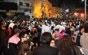 Luego del partido, la Plaza continuó con la fiesta