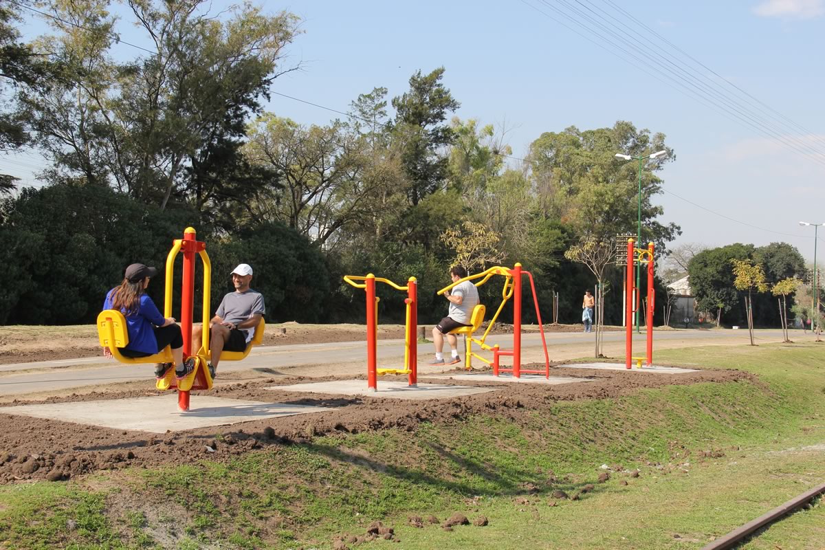 Nuevas máquinas para hacer ejercicio en el Corredor Aeróbico de Bella Vista