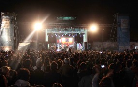 En la Plaza de las Carretas comenzaron las Fiestas Patronales