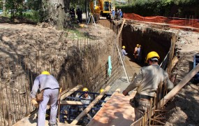 La Secretaría de Obras Públicas y Coordinación Territorial comenzó con el primer tramo de los cuatro que comprende la totalidad de la obra hidráulica de la Cuenca Santa Fe
