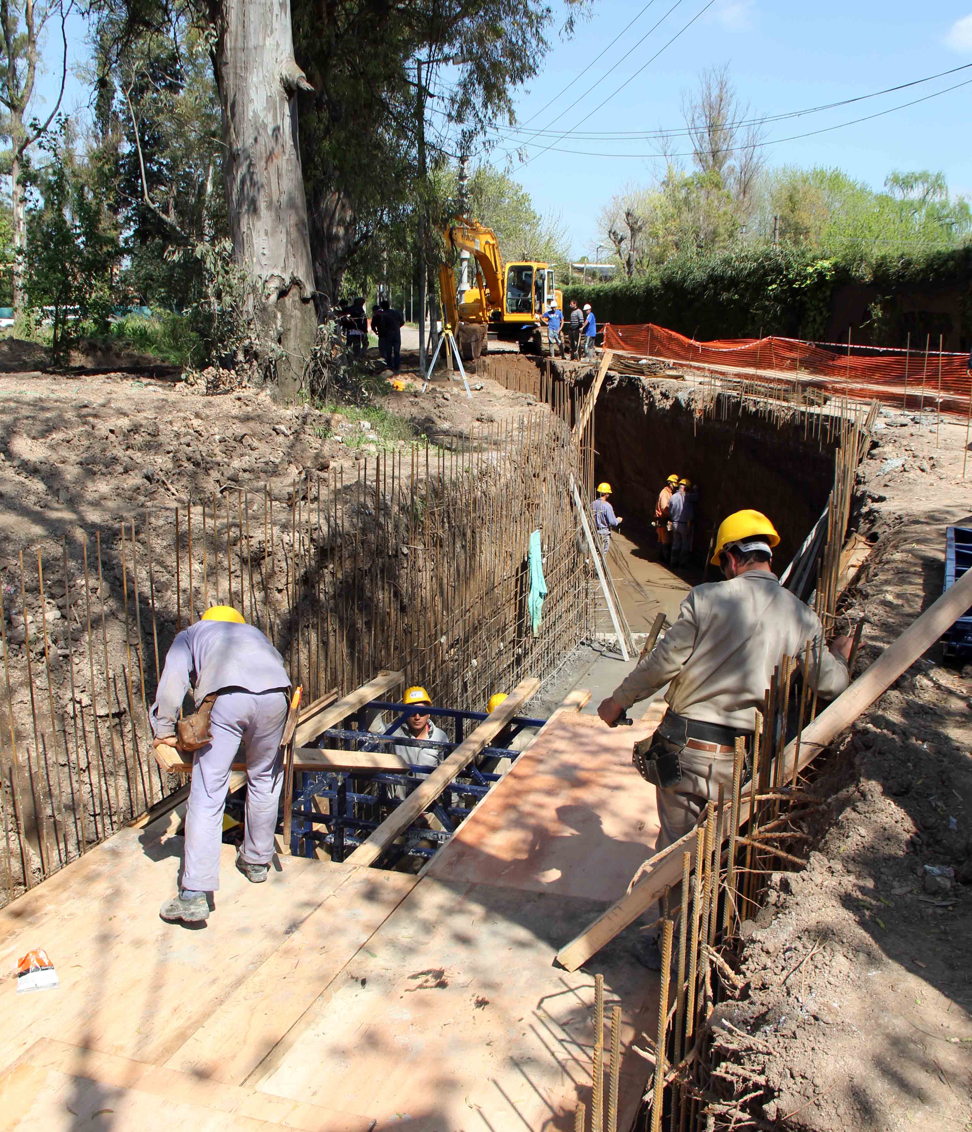 Comenzó la obra hidráulica de la Cuenca Santa Fe – Barrio Mitre que beneficiará a miles de vecinos de San Miguel