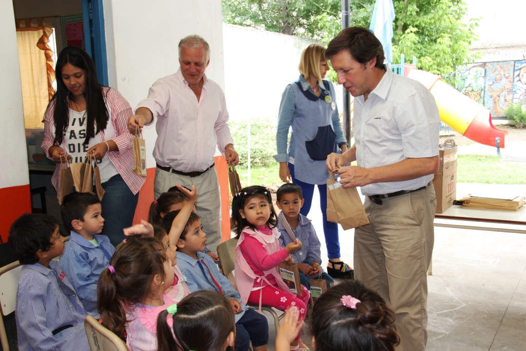 El programa San Miguel Ciudad Consciente entregó diplomas a los participantes de la 1° Muestra de Arte Sustentable