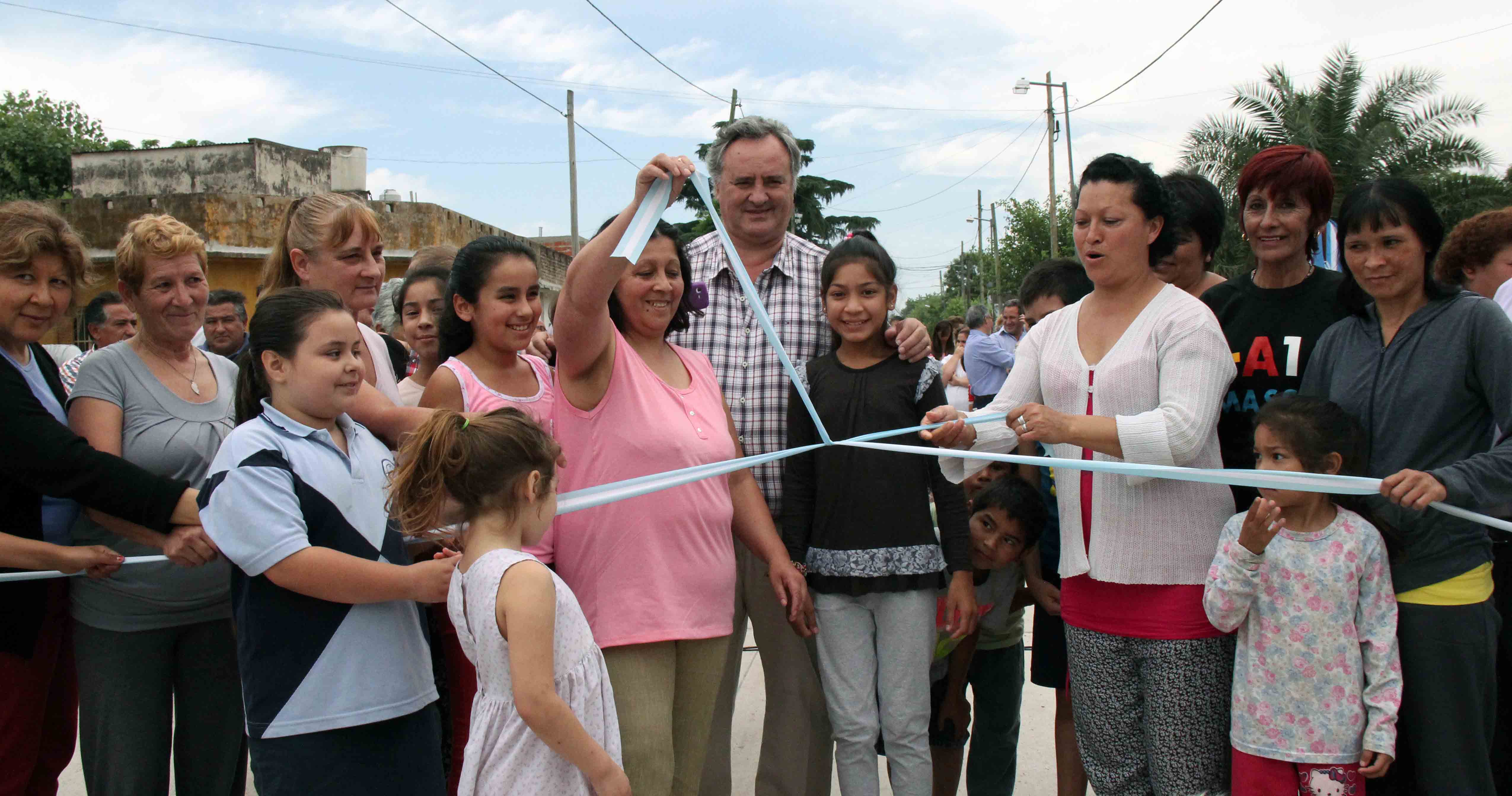 Más obras de pavimento mejoran conectividad en Ciudad Santa María