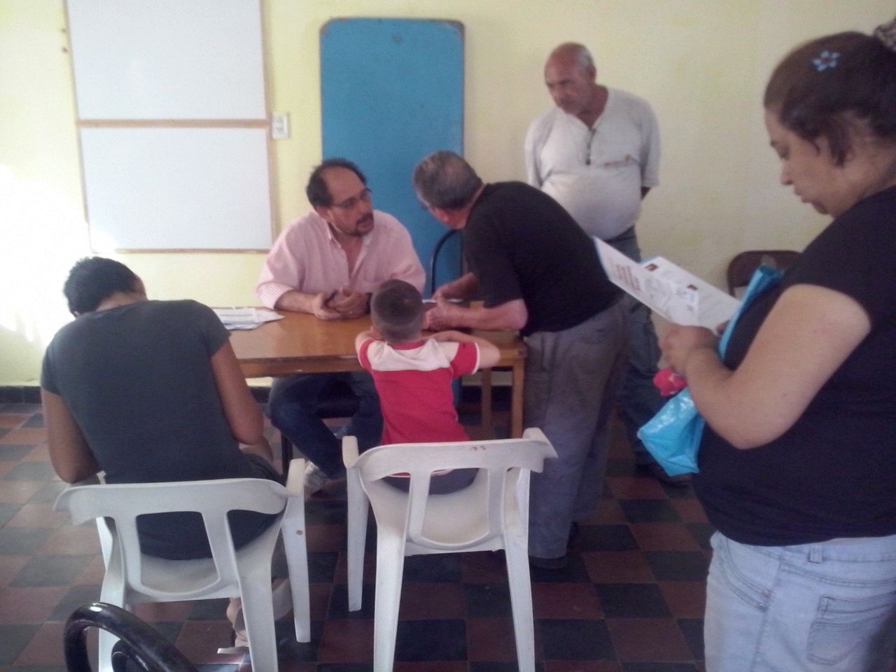 Charla informativa en el Barrio Rosa Mística