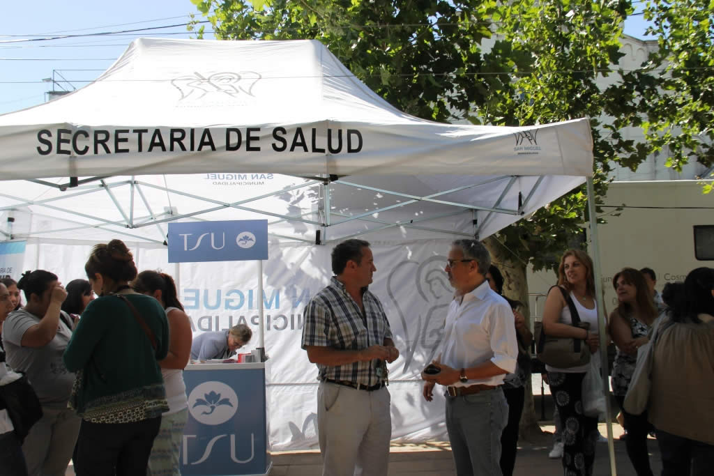 Un tráiler de Salud recorre los barrios de San Miguel