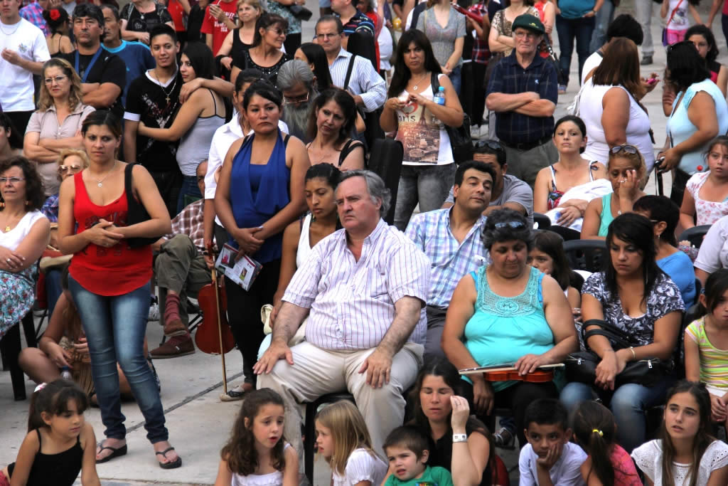 En un emotivo show de música, los chicos mostraron sus habilidades en el Cierre General de los Centros Culturales