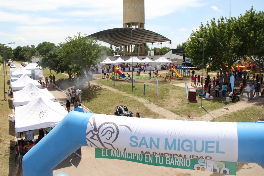El Municipio se acercó a Barrio Mitre