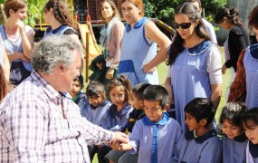 Joaquín saludó a los chicos del jardín 919