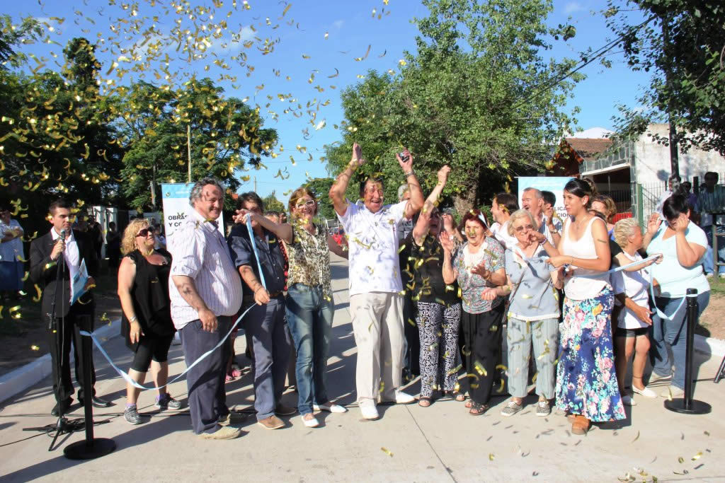 Se inauguraron siete cuadras de pavimento en San Miguel Centro
