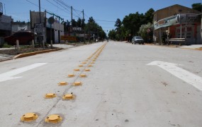 Son casi dos cuadras en las que se amplió un carril hacia la entrada y salida al distrito