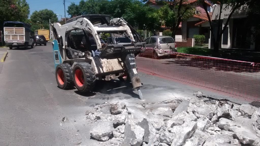 Más obras de bacheo de hormigón en el centro