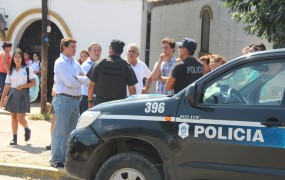 Max Perkins y Pablo de la Torre en el operativo preventivo de todo el corredor escolar