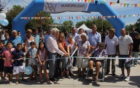 el tradicional corte de cinta en Fraga