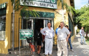 Joaquín y Fernando Inzaurraga, en la recorrida por los comercios de Santa Brígida