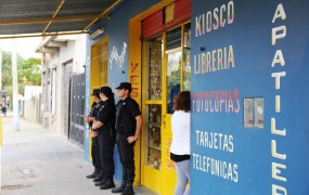 La Policía Municipal se encarga de garantizar la seguridad en el corredor comercial