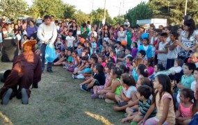 La obra de teatro concientiza a los chicos sobre la importancia del reciclaje