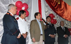 Max Perkins destacó la valentía de los bomberos voluntarios en su labor diaria