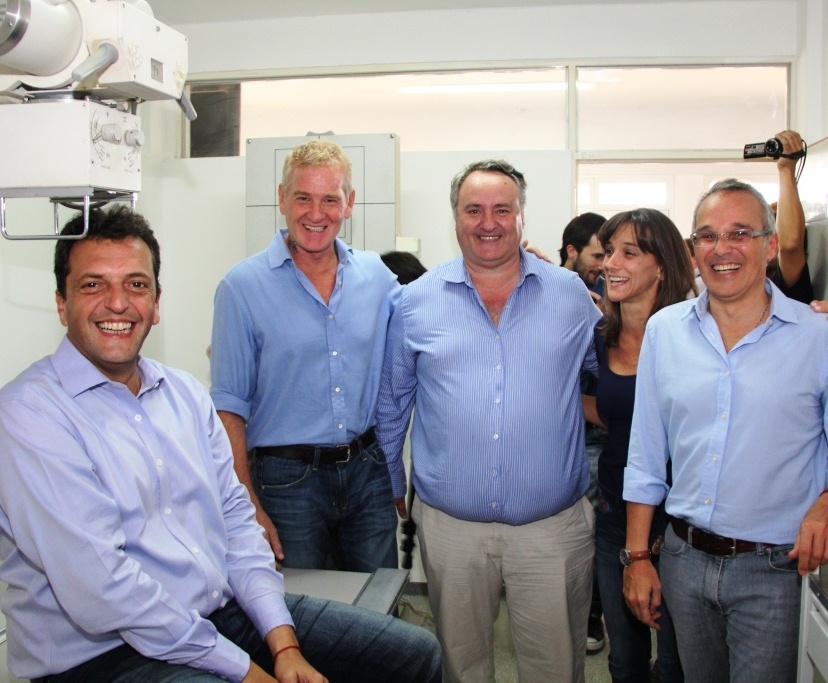 Junto a Sergio Massa, Joaquín de la Torre inauguró sala de rayos en Centro de Salud Marta Antoniazzi