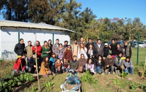 El equipo de prohuerta en uno de los lugares de trabajo