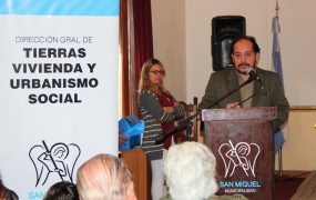 Julián Segovia destacó la importancia de seguir regularizando la situación de cientos de familias del distrito