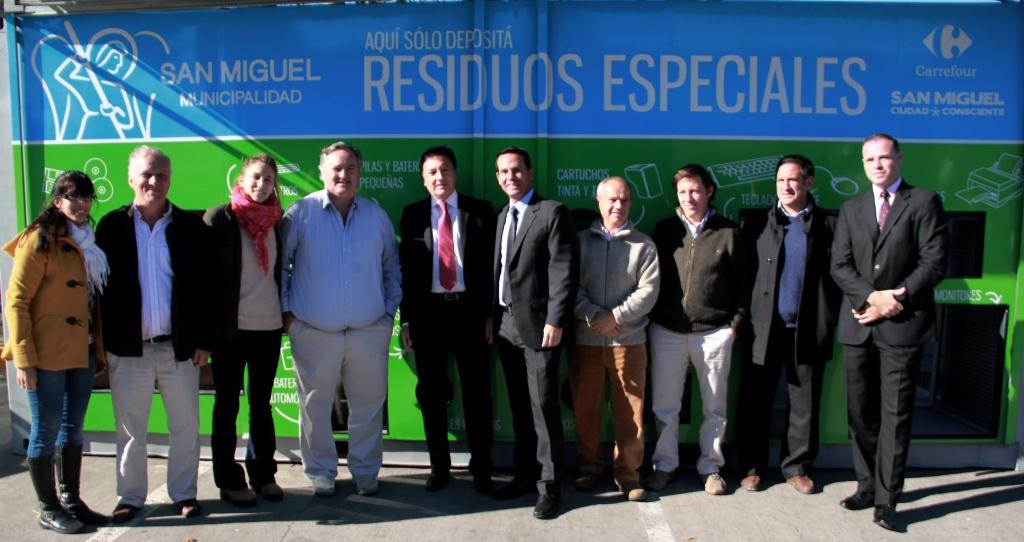 Afianzando la campaña de reciclado, se instaló el primer Ecopunto de residuos especiales en Muñiz
