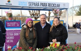 El intendente participó del ecocanje