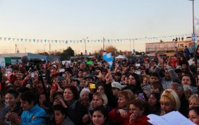 Los vecinos de Santa Brígida saludaron masivamente al campeón