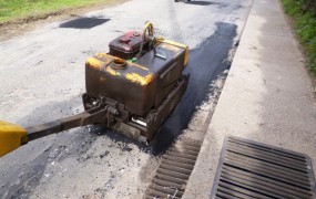 Compactando con el rodillo (2)