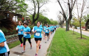 El corredor aeróbico de la calle Francia en Bella Vista fue uno de los tramos recorridos por los participantes