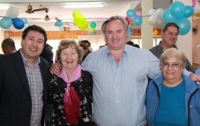 Los funcionarios visitaron el centro de jubilados General Sarmiento