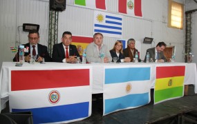 Estuvieron presentes los cónsules de Paraguay, Chile, Perú y Bolivia