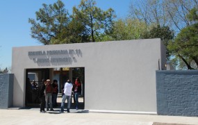 La nueva fachada de la escuela 11 en Barrio Don Alfonso