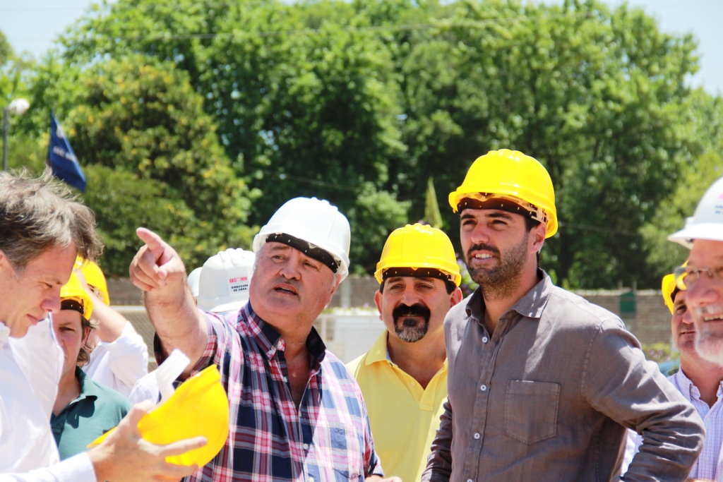 Joaquín de la Torre recorrió obras para vivienda junto al titular de la ANSeS