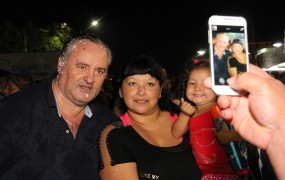 La gente se sacó fotos con el Intendente