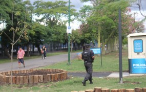 En las zonas aledañas a las escuelas hay puestos fijos, patrullas y personal de a pie