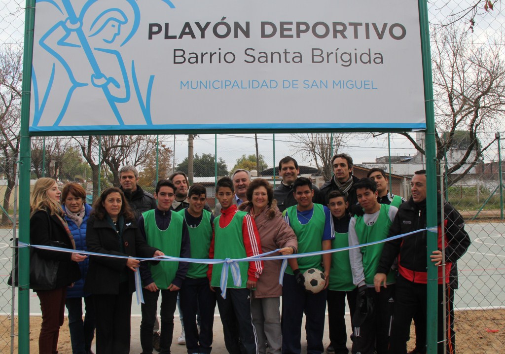 El Municipio sigue invirtiendo en la construcción de playones deportivos para la comunidad educativa