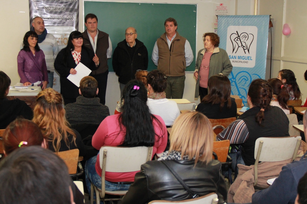 Nuevas salidas laborales: Se inició curso de Cuidadores Domiciliarios para la tercera edad
