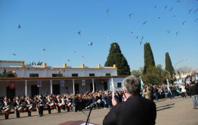 Se realizó la tradicional suelta de palomas como símbolo de la soberanía