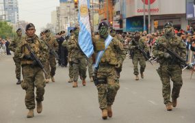 El acto central se realizó en Perón y Belgrano