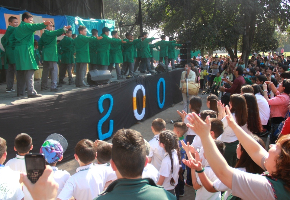 El show de un colegio en los festejos del Bicentenario