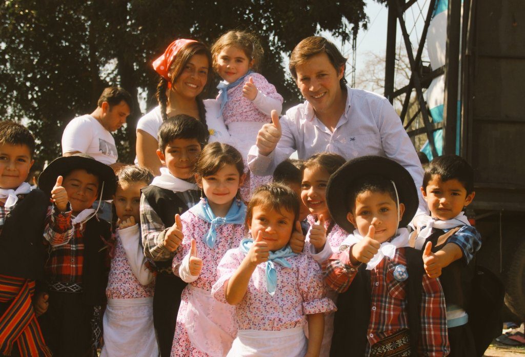 Festejos del Bicentenario de escuelas de Ciudad Santa María