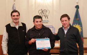 jaime-mendez-en-el-egreso-de-agentes-de-la-policia-municipal