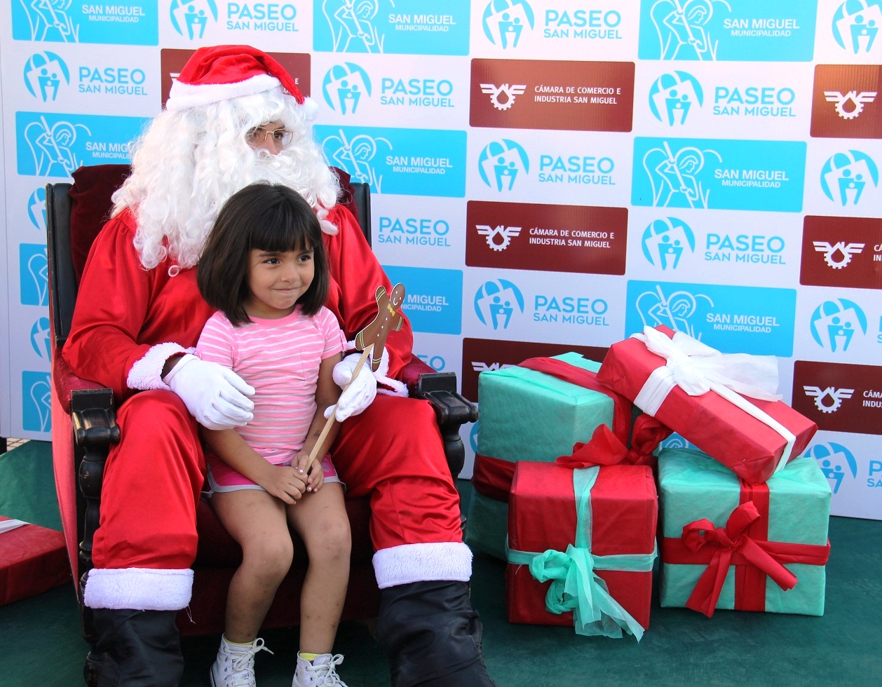 Papá Noel en la plaza de San Miguel